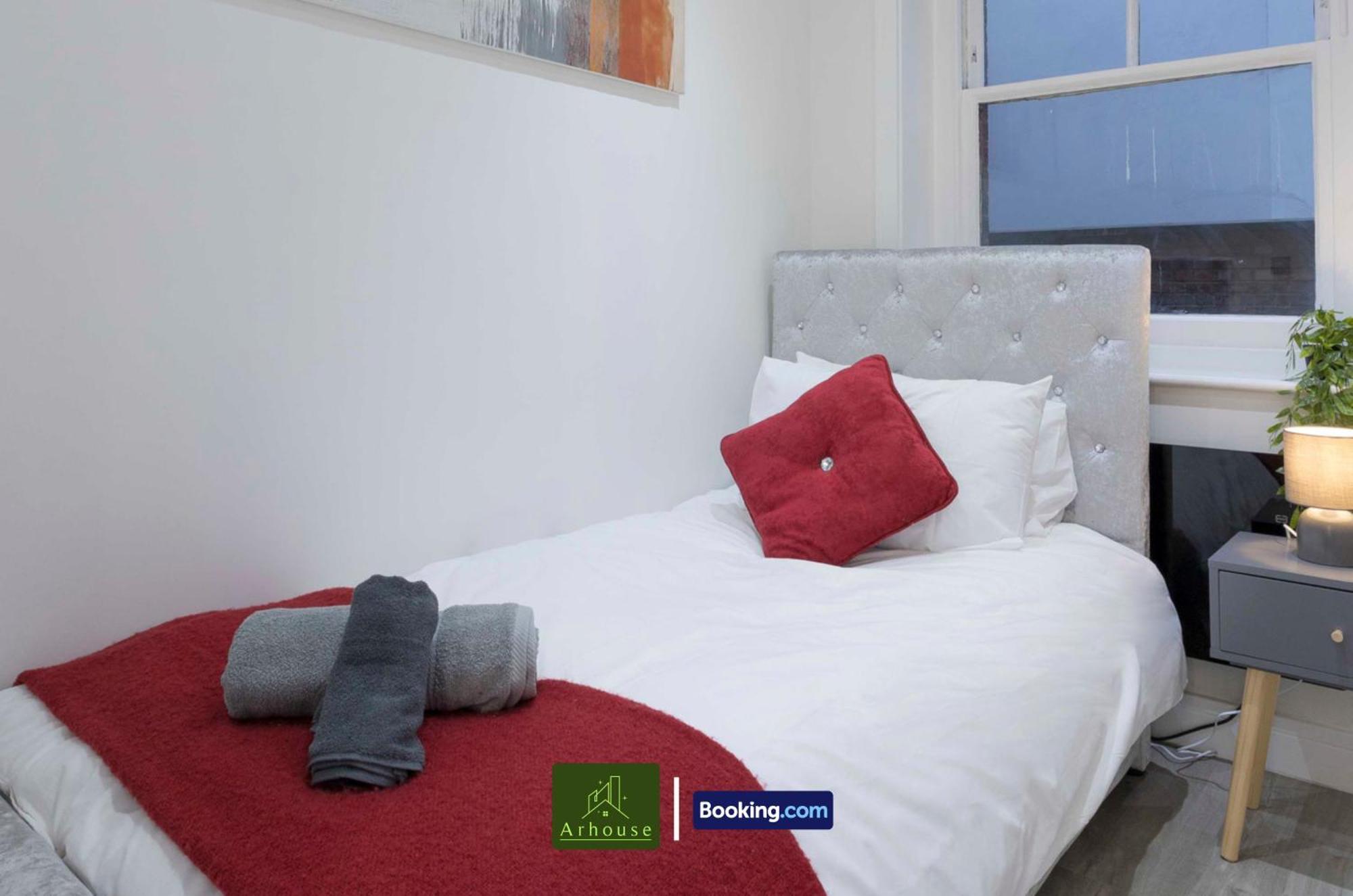 2 Bedroom By Arhouse Short Lets & Serviced Oxford St With Free Wifi Appartamento *